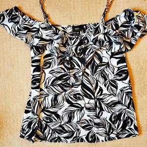 Women's extra small Mossimo cold shoulder top